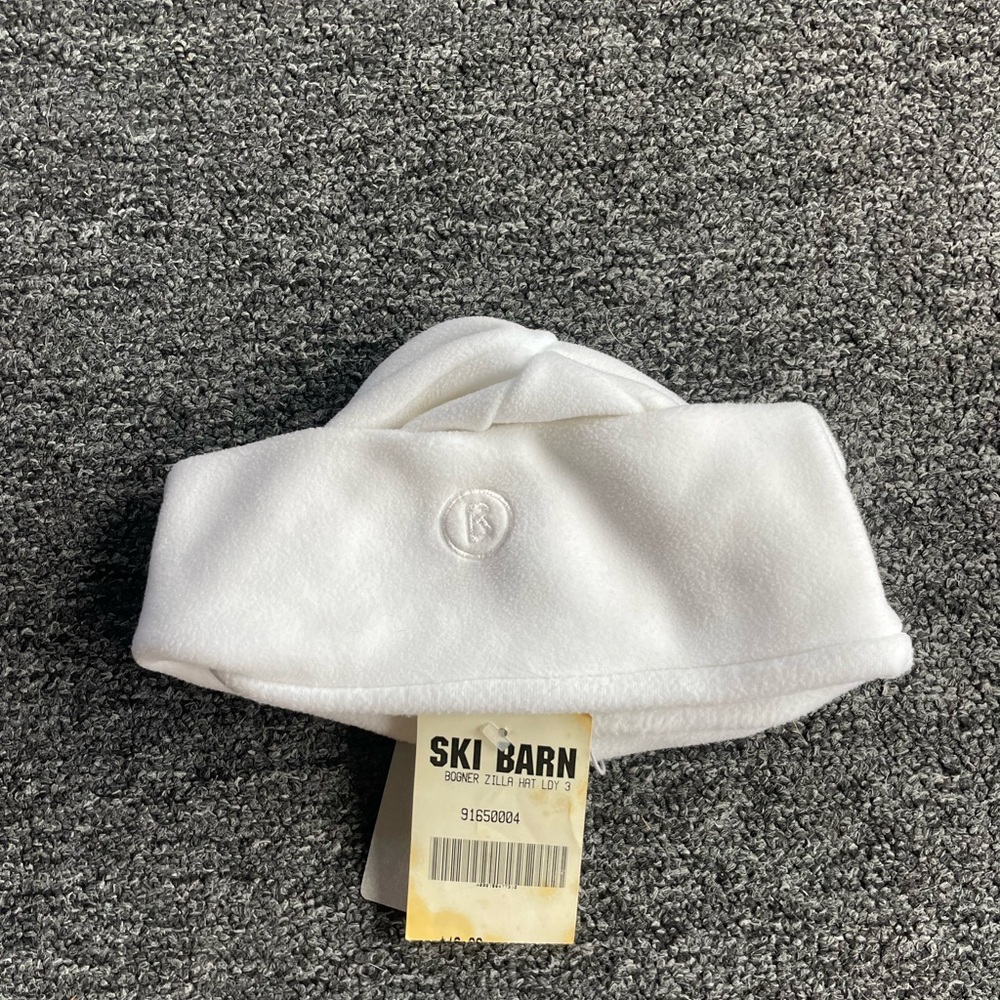 Bogner White Beanie Fold Over Winter Cozy Ski Hat